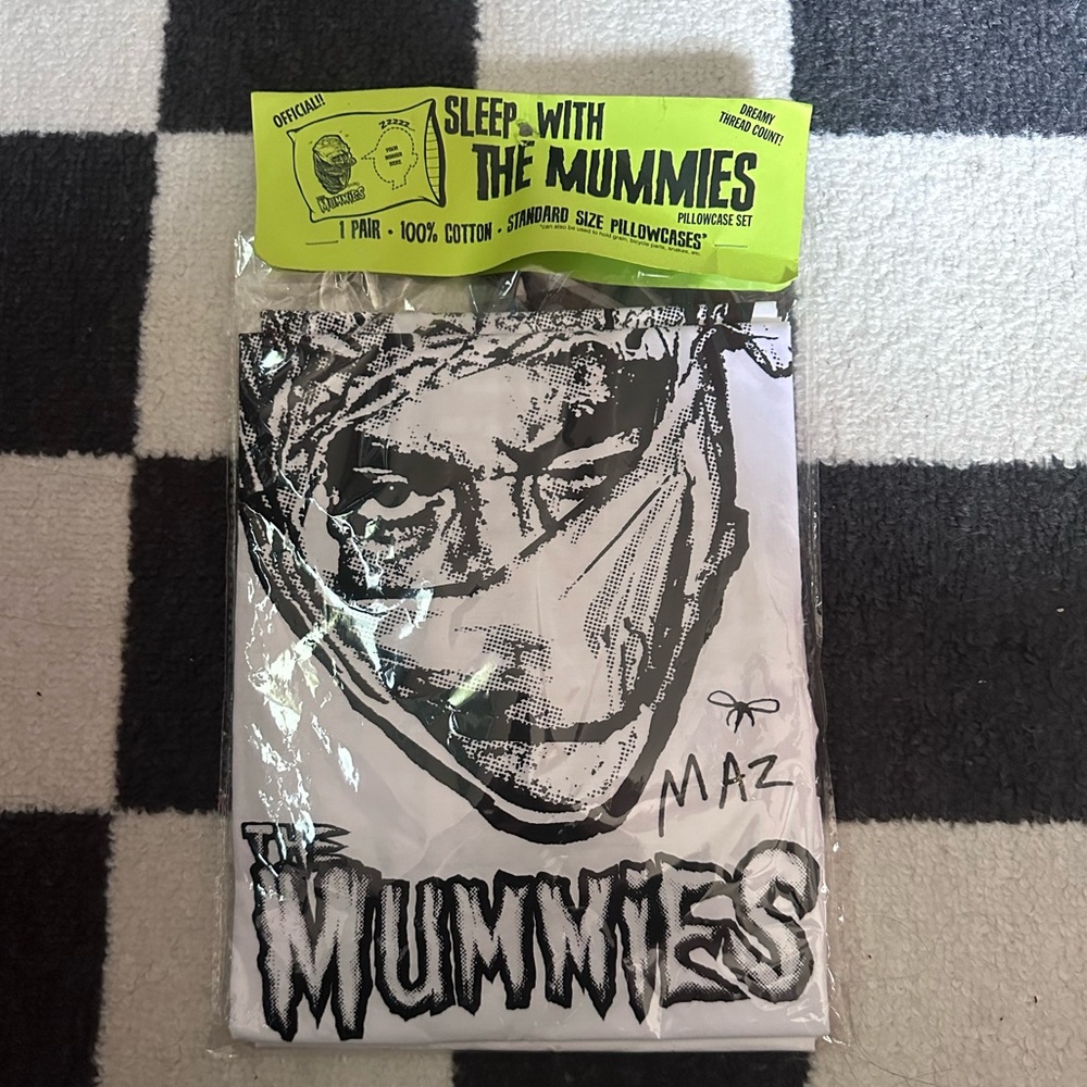THE MUMMIES PILLOW CASE